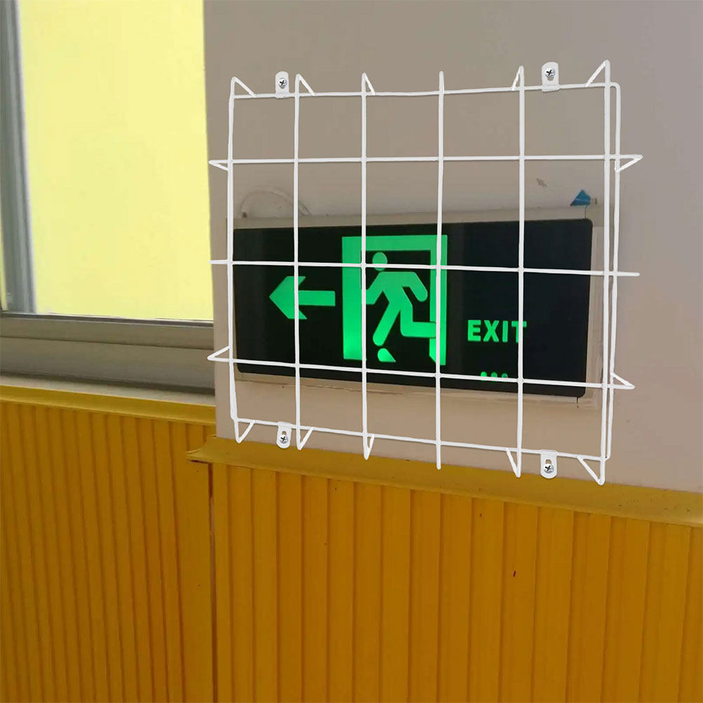 قطعتان من واقيات لافتات الخروج - مراجعة Emergency Exit Sign وسعره